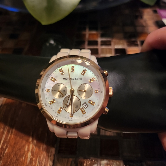 Michael Kors watch - Picture 2 of 5